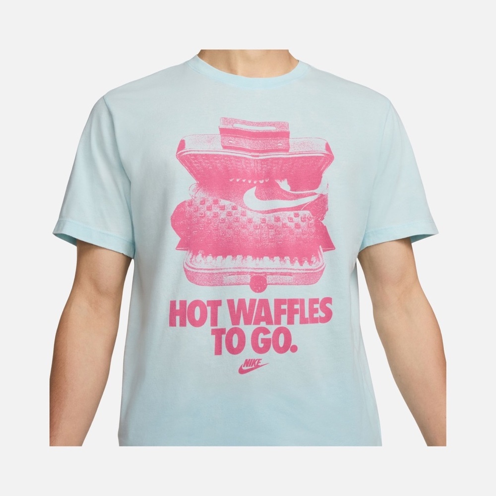NWT Nike Sportswear OC Vintage Hot Waffles To Go Graphics Short-Sleeve T-Shirt